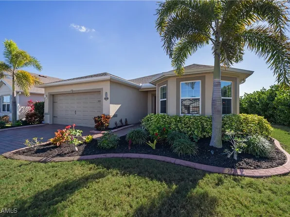 2714 Merida Ln, Cape Coral, FL 33909