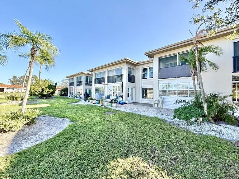 10350 Imperial Point Dr W #10 — Photo 5