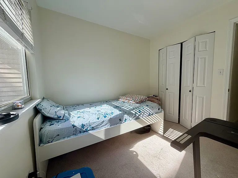 22771 Norton Ct — Photo 15