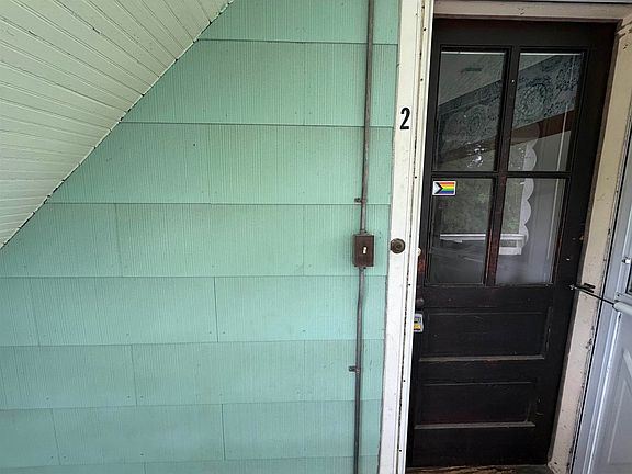 4th image of 75 Moreland Avenue