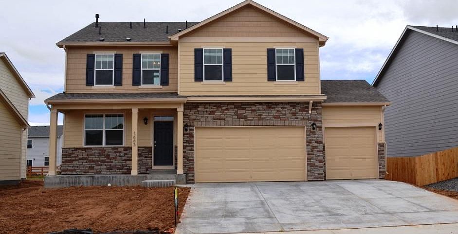 Brand New 4 bedroom/3 bathroom/3 car garage 2 story!