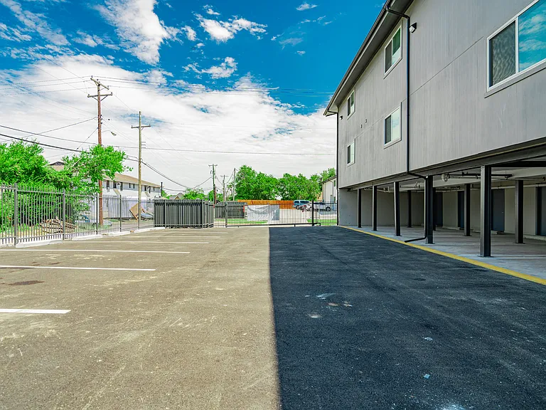 Parkside Green at Bishop Ridge — Photo 15