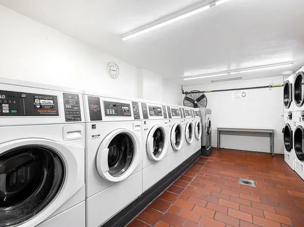 330 E 49th St APT 4B, New York, NY 10017