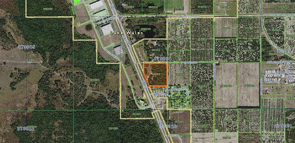 2nd image of 520 Candlelight Rd