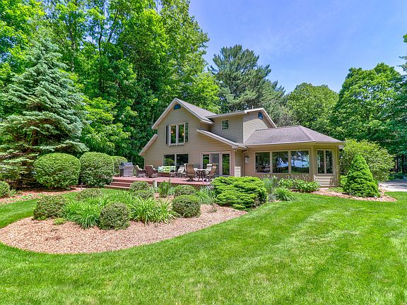 5th image of 2761 Scenic Dr