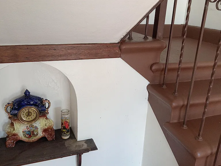 128 Falcon Ave — Photo 4