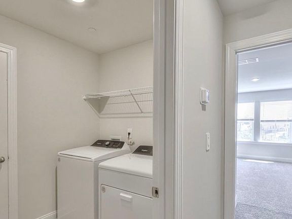 4th image of 105 Ciara Pl #D