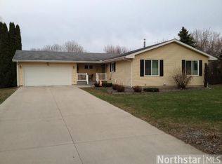 725 S Chandler Ave, Litchfield, MN 55355