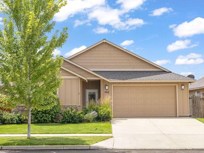 2952 NW Dogwood Ave, Redmond, OR, 97756