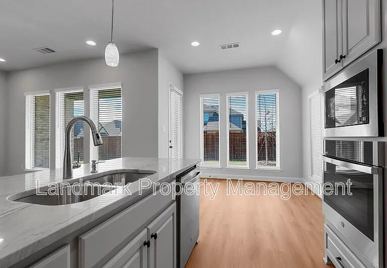 1824 Buckeye Ln — Photo 38