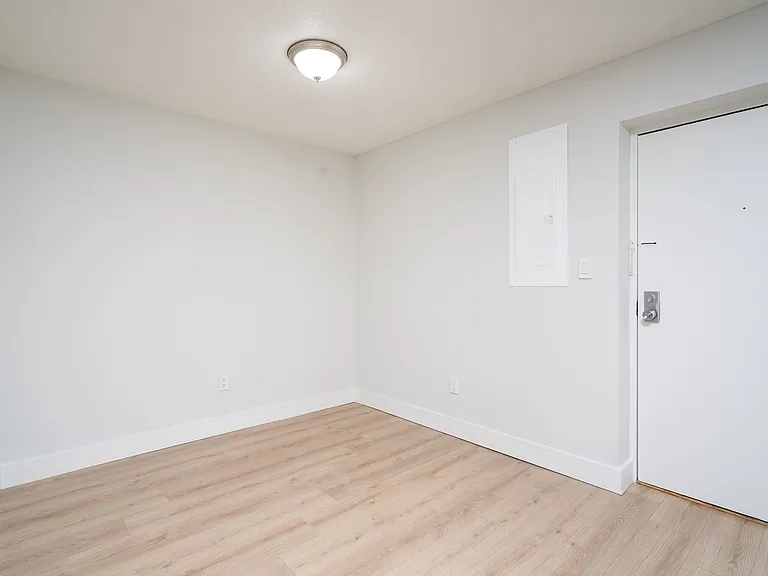 162 Summer St #11D — Photo 3