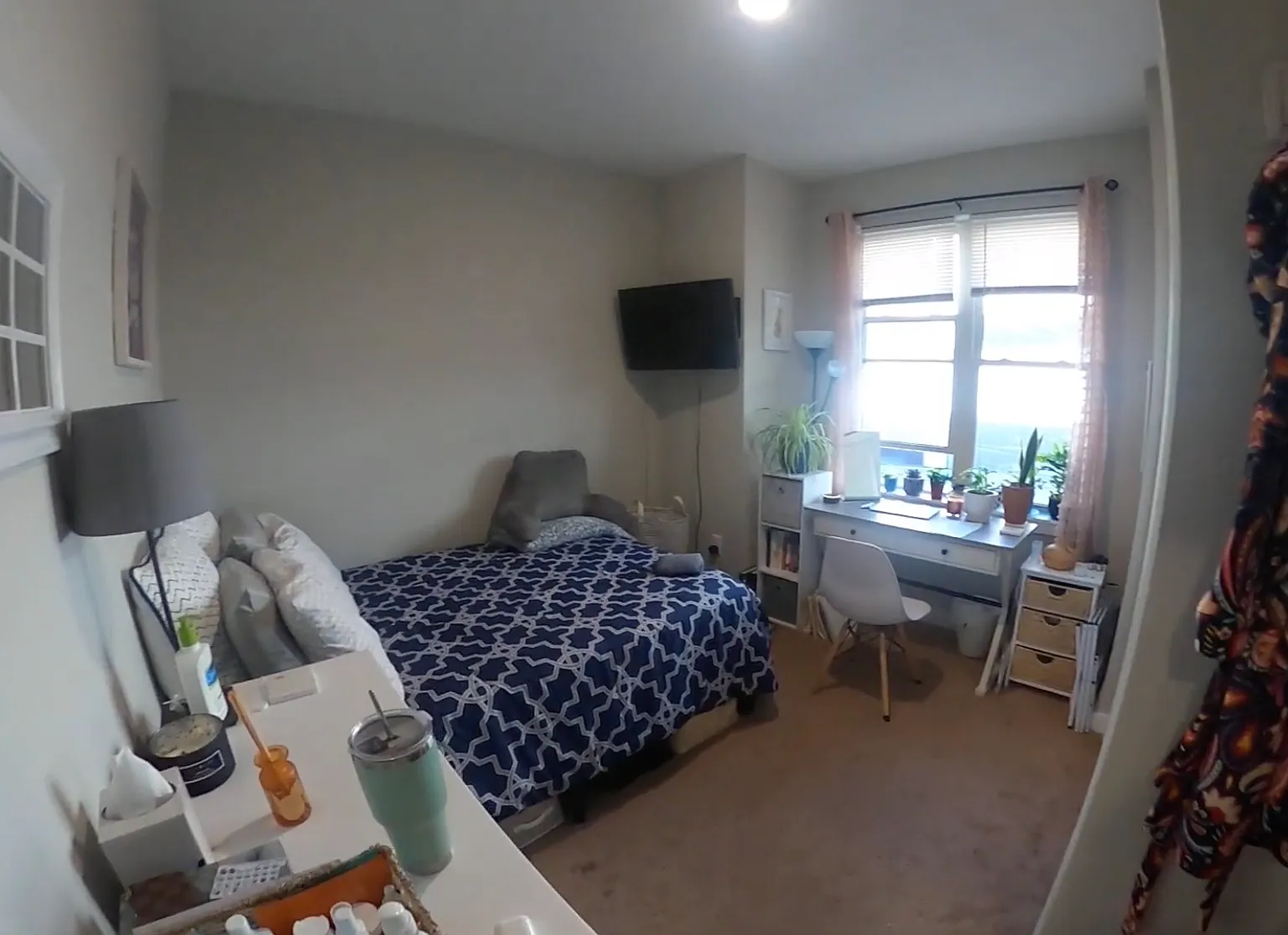 5 bed, 900 sqft, $625 — Photo 3
