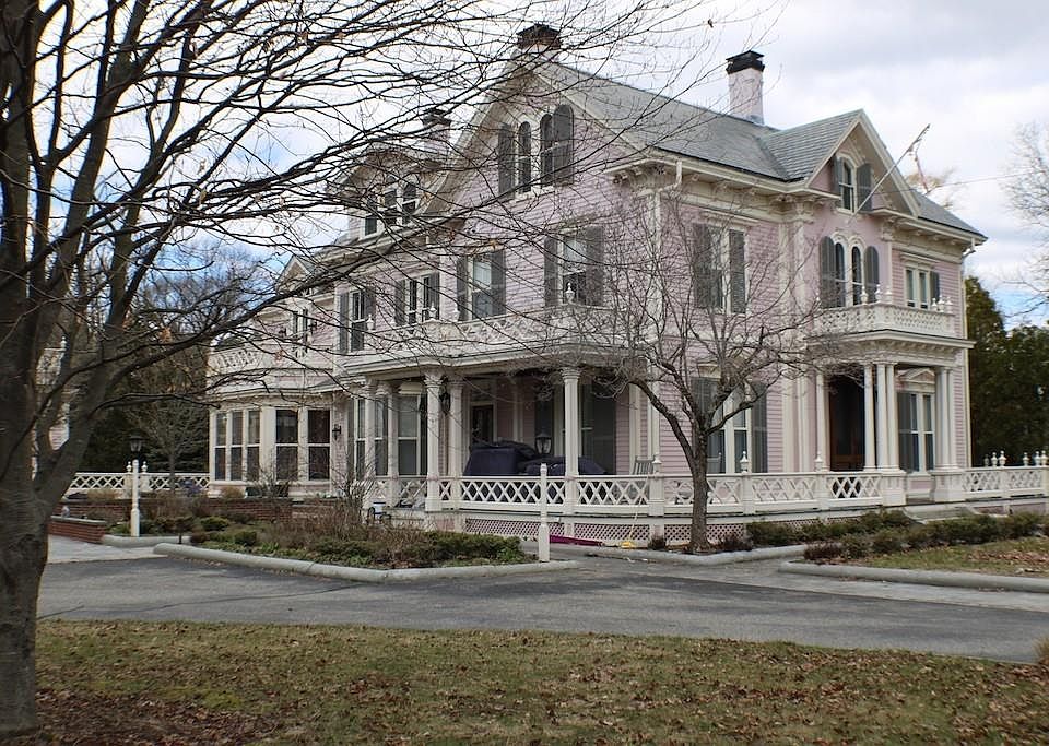 65 Central St, Andover, MA 01810 Zillow