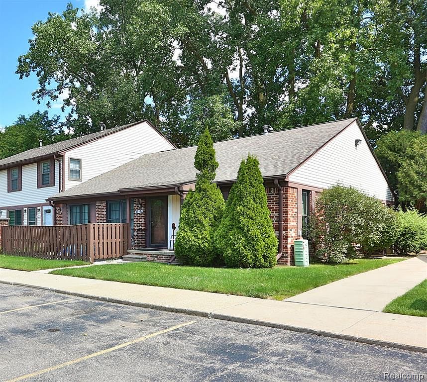 39594 Old Dominion Dr 4, Clinton Township, MI 48038 Zillow