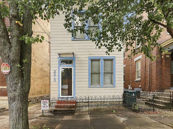 2nd image of 2213 Victor St