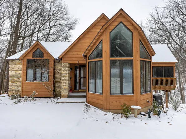 1 Haven Ln, Galena, IL 61036