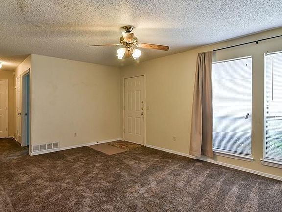 5th image of 710 Berry Ln