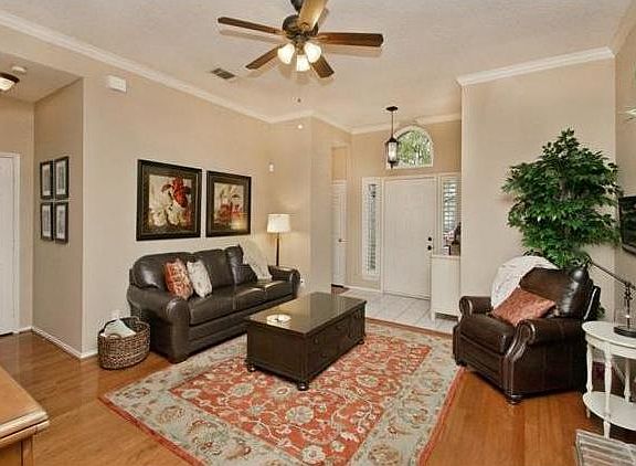 2nd image of 2220 London Dr