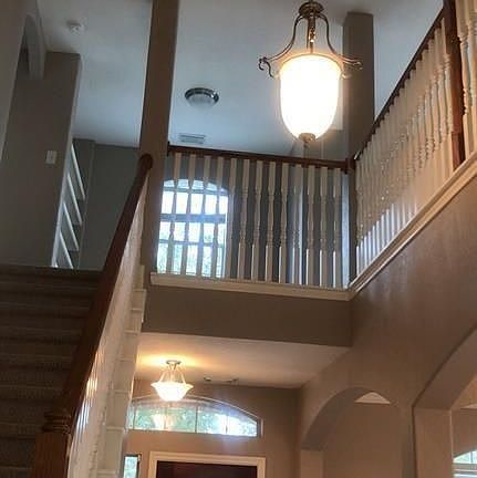 2nd image of 719 Hollyhock Dr