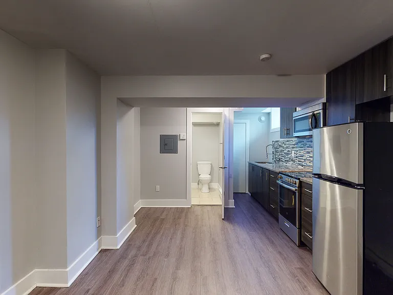 245 Laurier Ave E — Photo 8