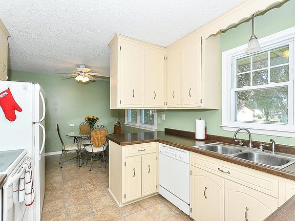 5th image of 6016 Sumter Ave N