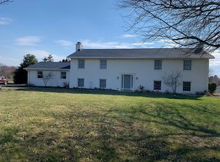 2203 Sams Creek Rd, Westminster, MD 21157