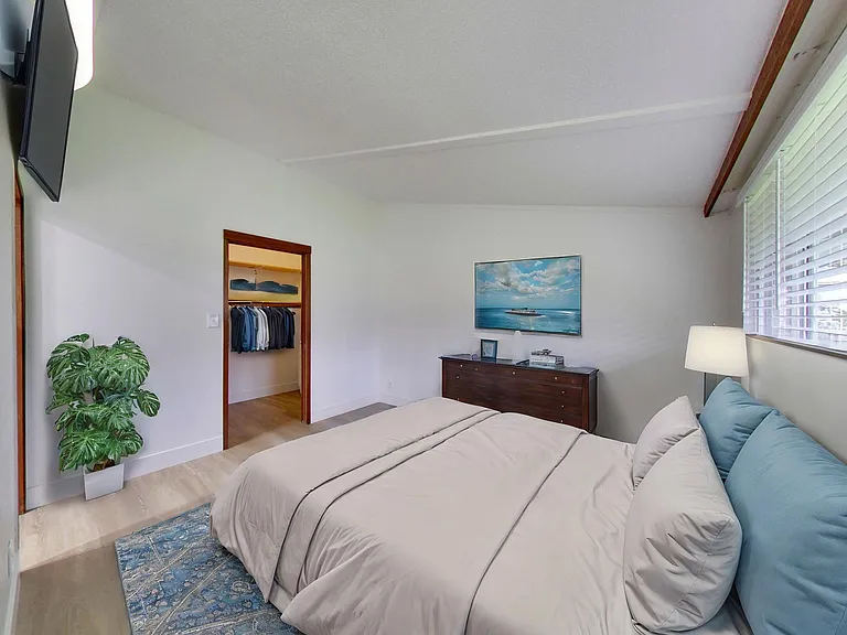 Riverwood Apartments — Photo 10