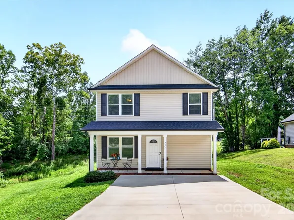 755 Bradley St NE, Concord, NC 28025