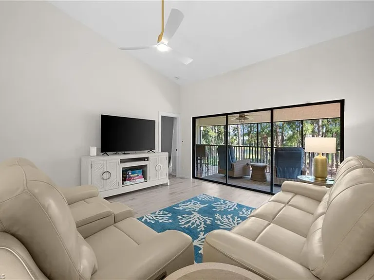 1808 Kings Lake Blvd #203 — Photo 7