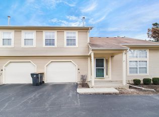 263 Acorn Dr, Streamwood, IL 60107