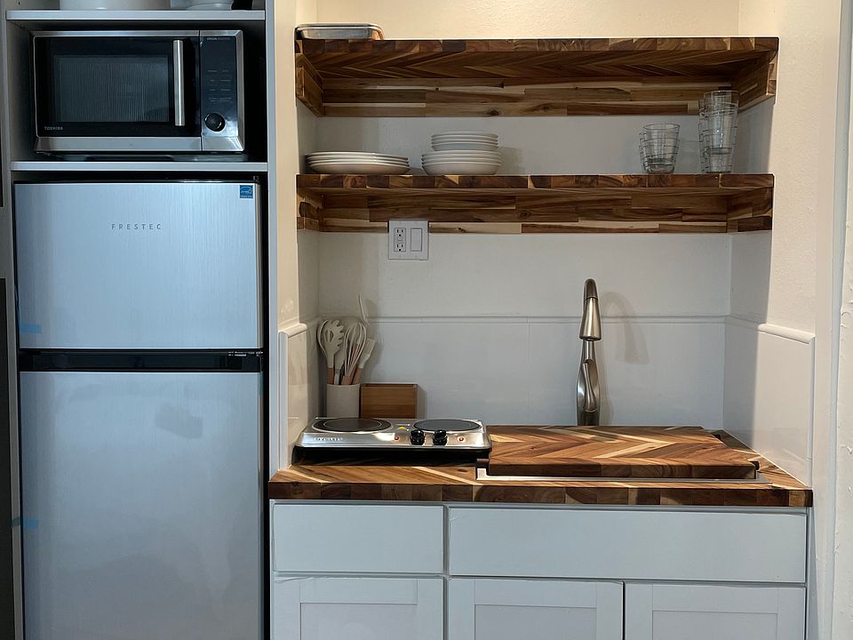 Kitchenette, Includes a convection oven not shown