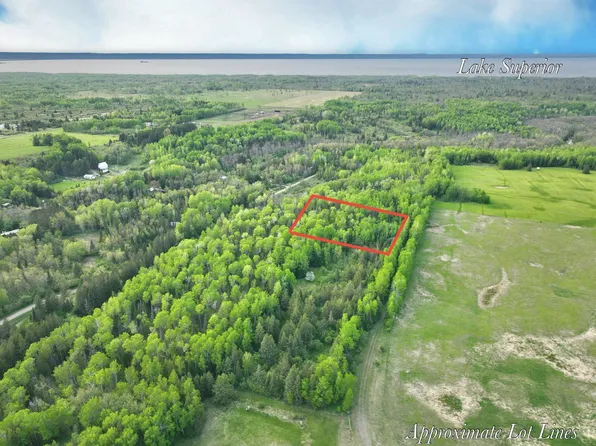 2895 S Hanson Rd, South Range, WI 54874