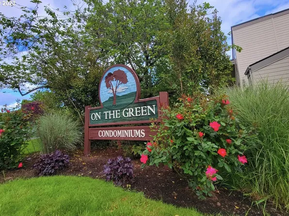 11772 SW Boones Bend Dr, Beaverton, OR 97008
