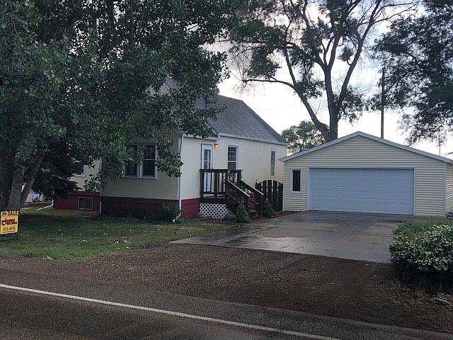 1st image of 912 9th Ave SE