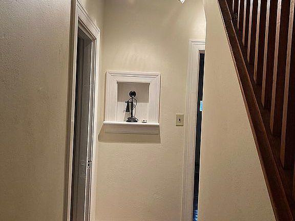 4th image of 210 McCoy St
