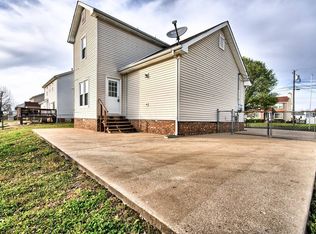 (Undisclosed Address), Clarksville, TN 37042