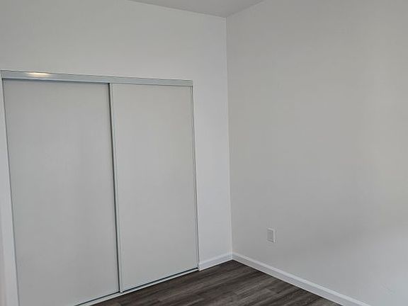 4th image of 4529-4535 Esther St