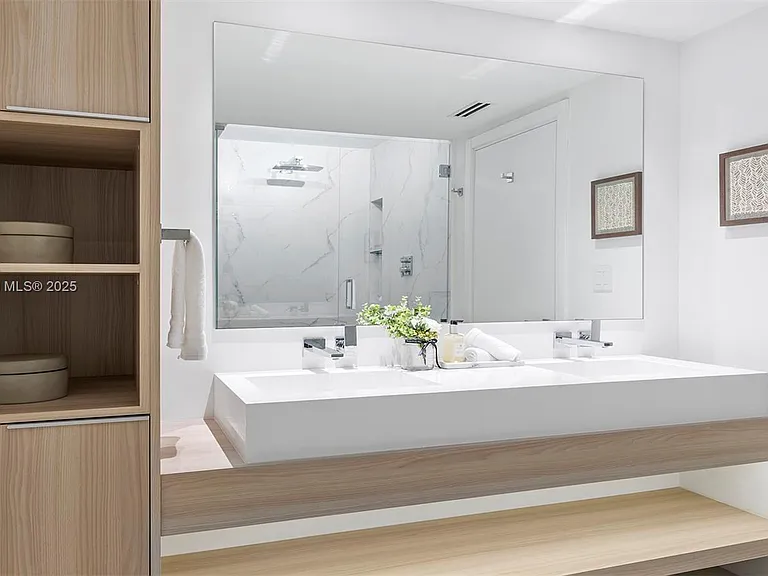 2301 Collins Ave #641 — Photo 26