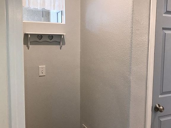 4th image of 29904 Westlink Dr