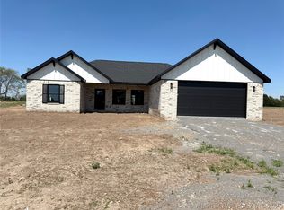 1990 Everly Dr, Tahlequah, OK 74464