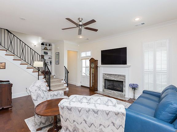 2nd image of 5118 Cheneau Ln