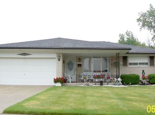 33478 Groth Dr, Sterling Heights, MI 48312