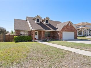 104 Shawnee Trl, Del Rio, TX 78840