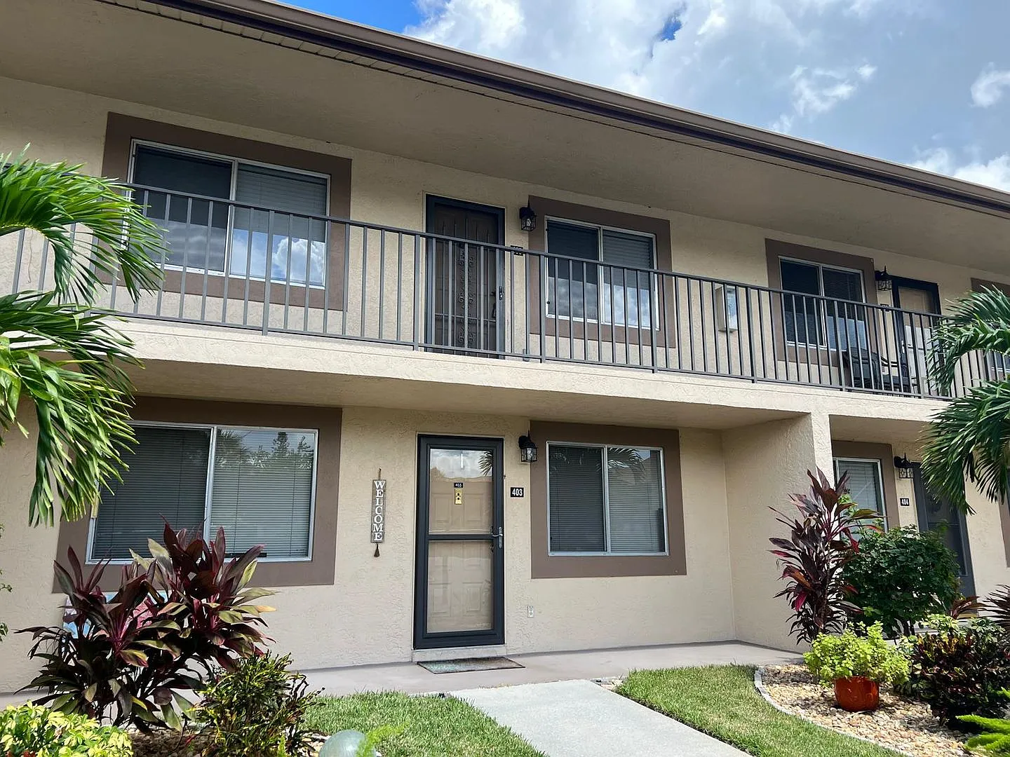 Cross Creek 2nd floor condo 2 bed 2 bath Free Application!! — Photo 4