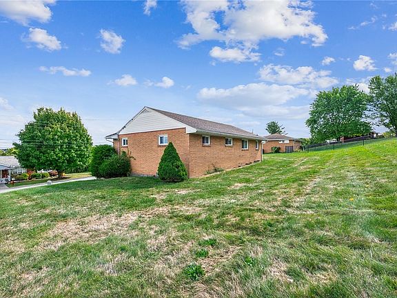 5th image of 1139 Waverly Dr