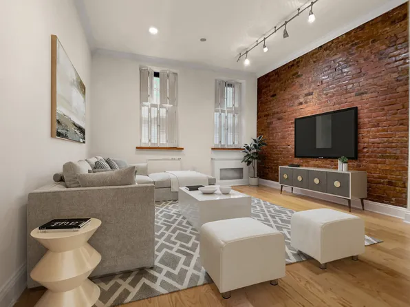 33 West 87th Street image 1 of 6