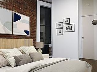 229 E 10th St APT 10, New York, NY 10003