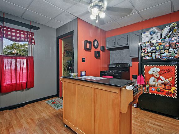 5th image of 347 S Center Ave