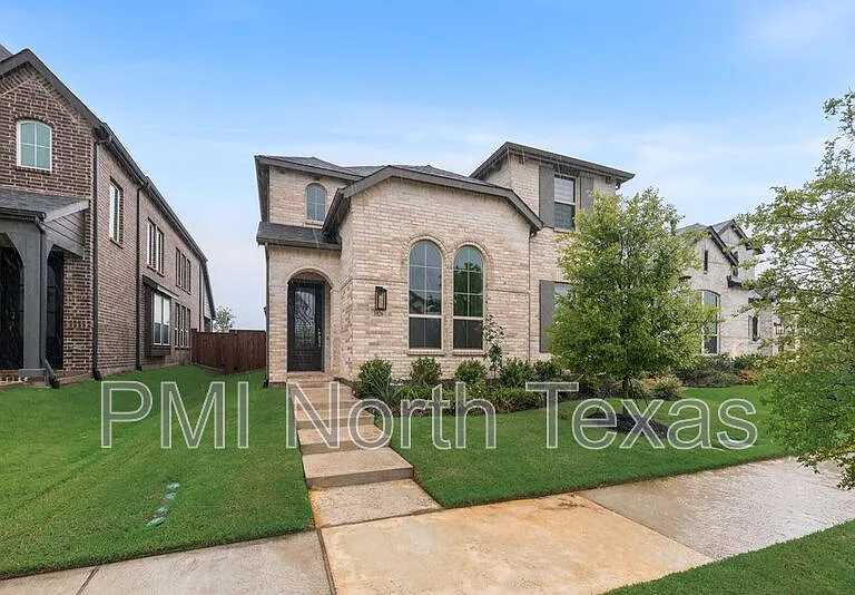 3926 Stars St — Photo 1