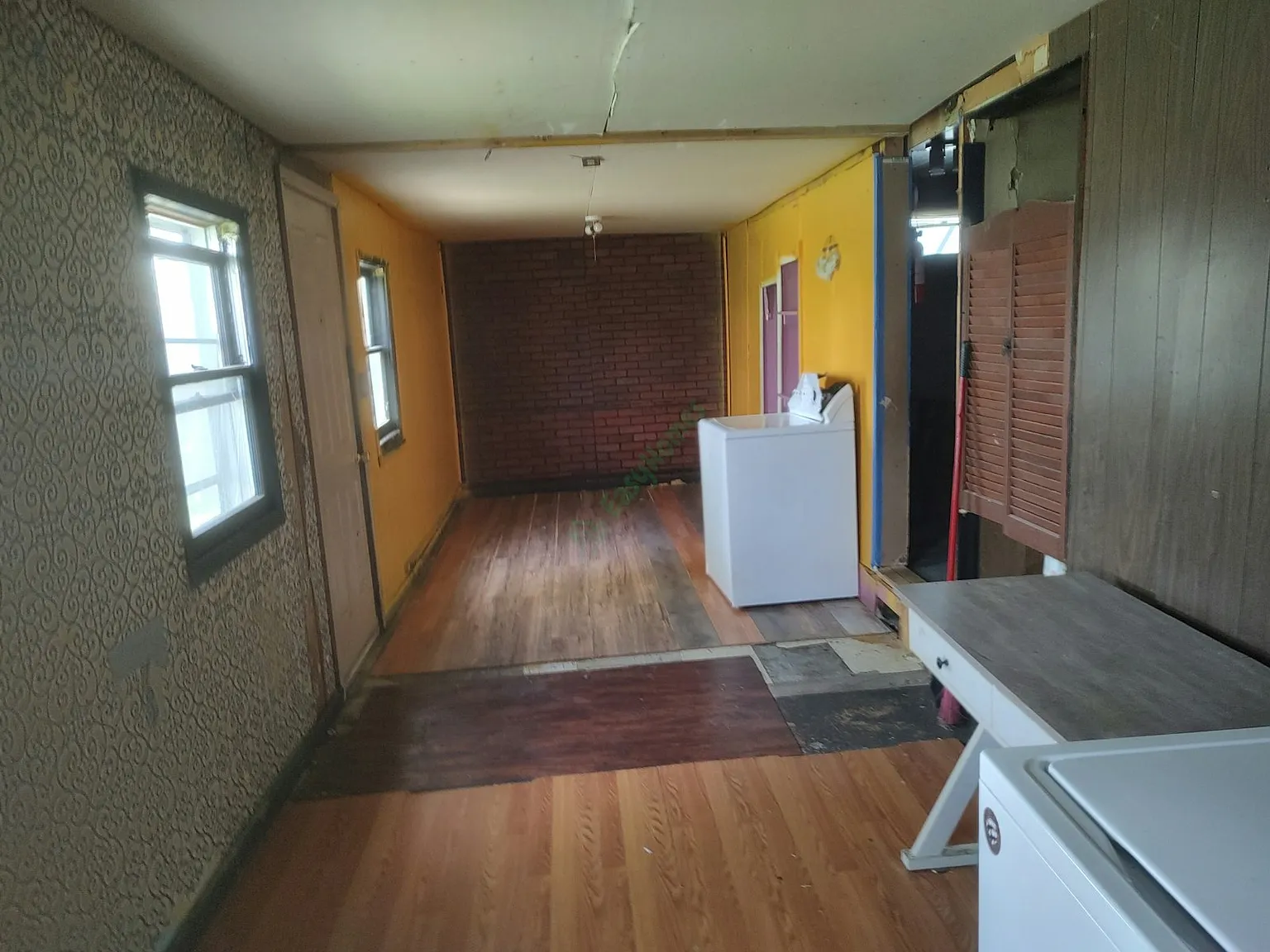 418 West 7th Street — Photo 2